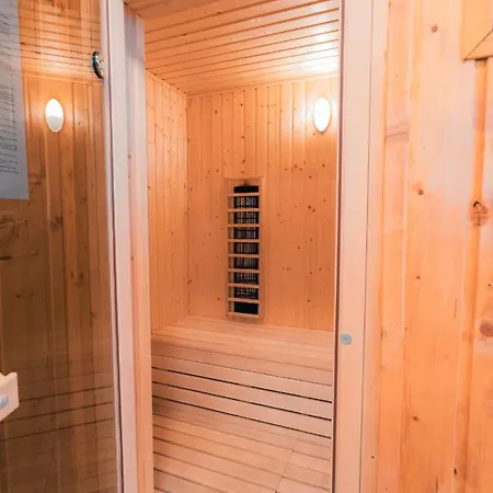 101 Apartament *